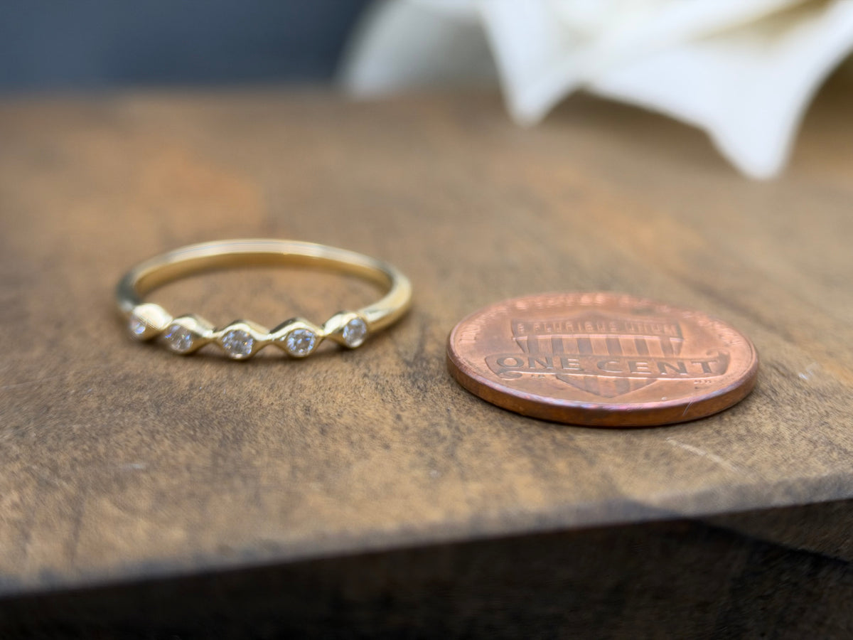 Dew Drop Diamond Band