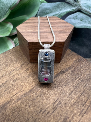 Hurled Pendant